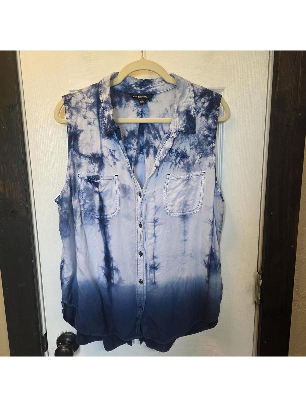 Rock & Republic Women's Sleeveless Tie-Dye Button Front Blouse- XL